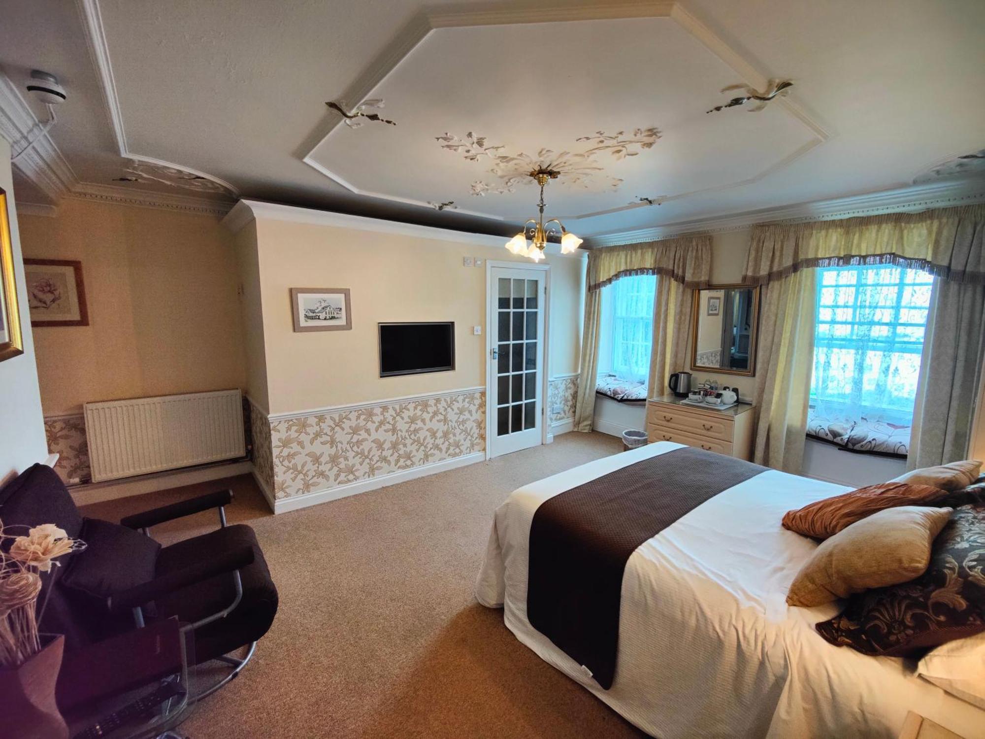 The Pack O' Cards Hotell Combe Martin Eksteriør bilde