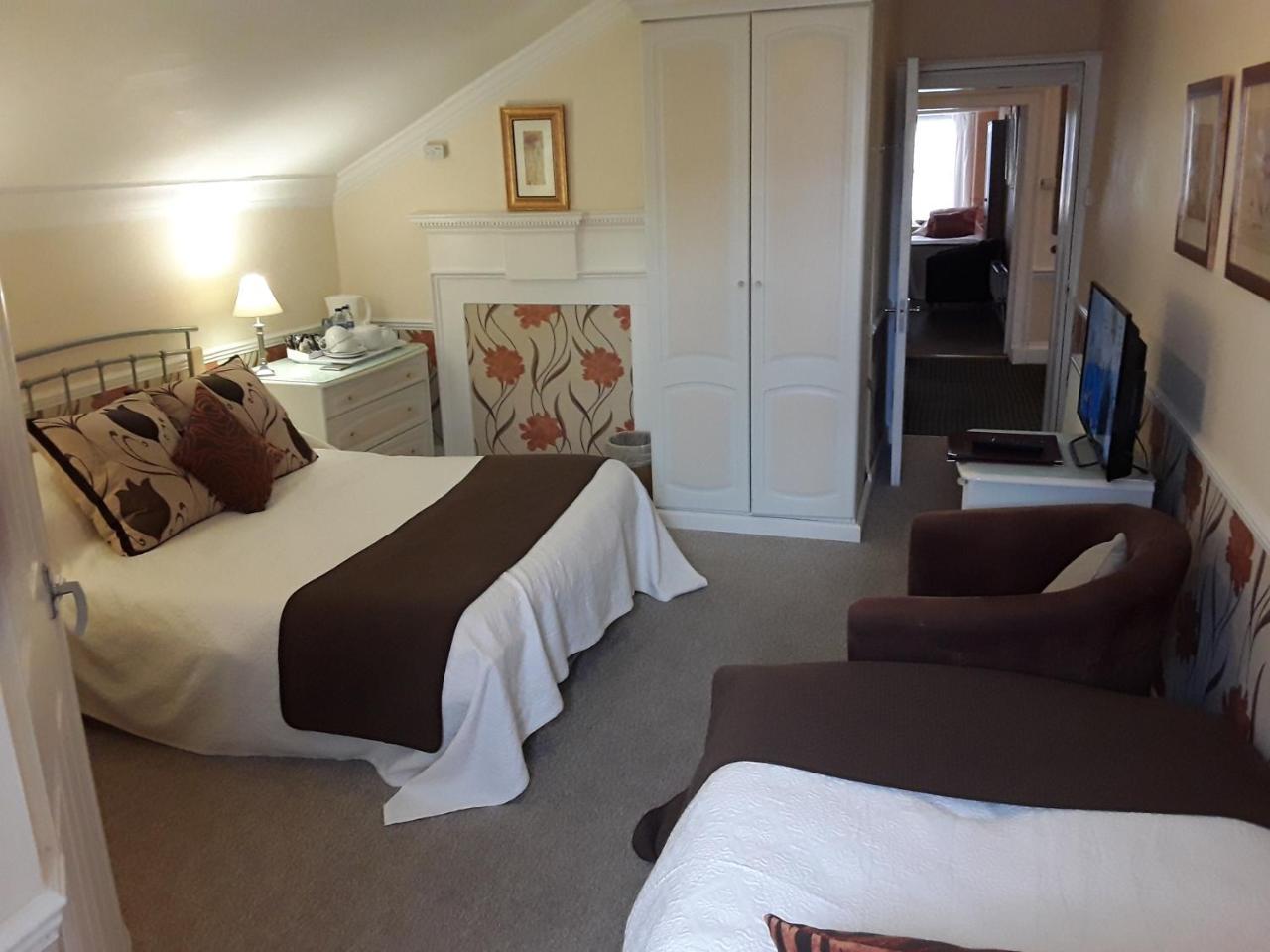 The Pack O' Cards Hotell Combe Martin Eksteriør bilde